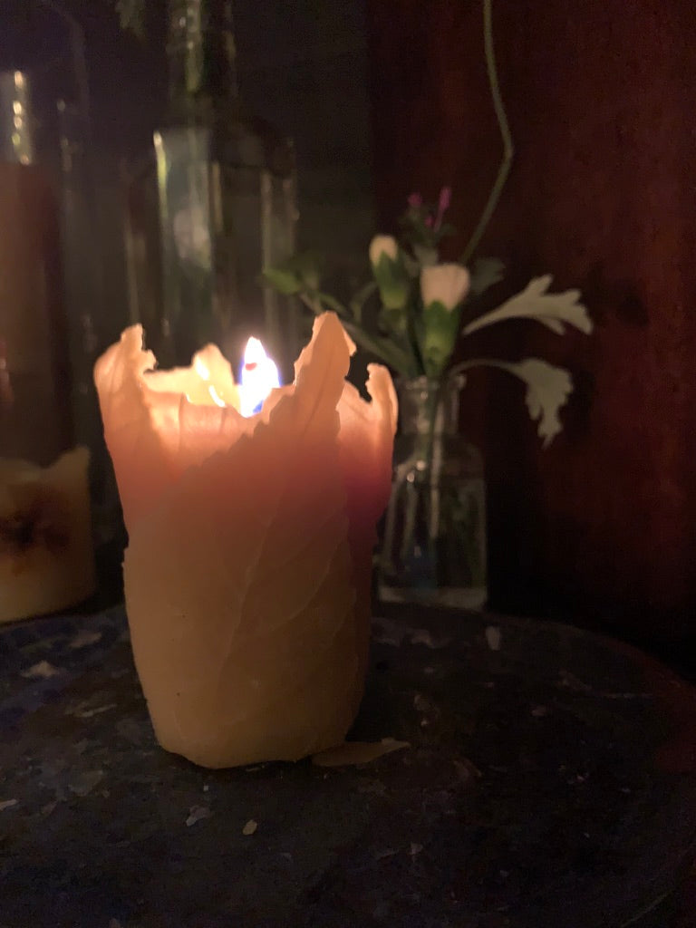 Large Leaf Pillar - 100% Beeswax Candle